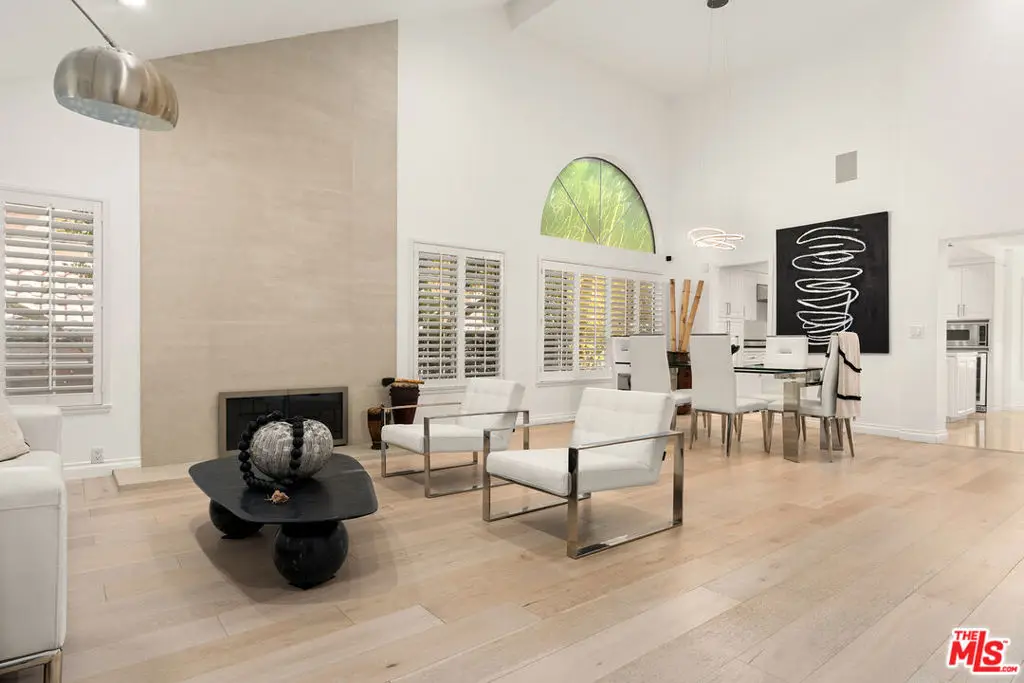 24762 Via Pradera, Calabasas, CA 91302 - Image #1