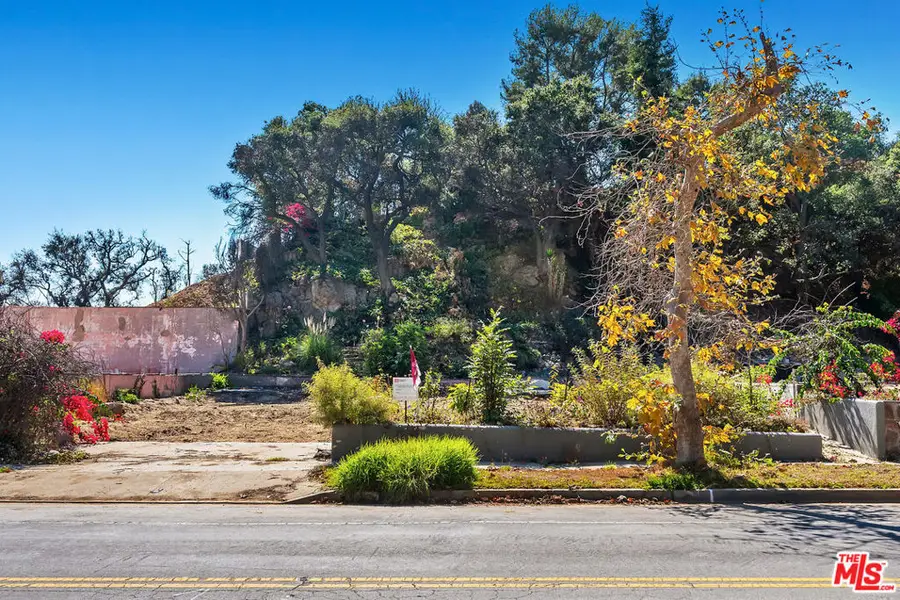 941 Bienveneda Avenue, Pacific Palisades, CA 90272 - #3