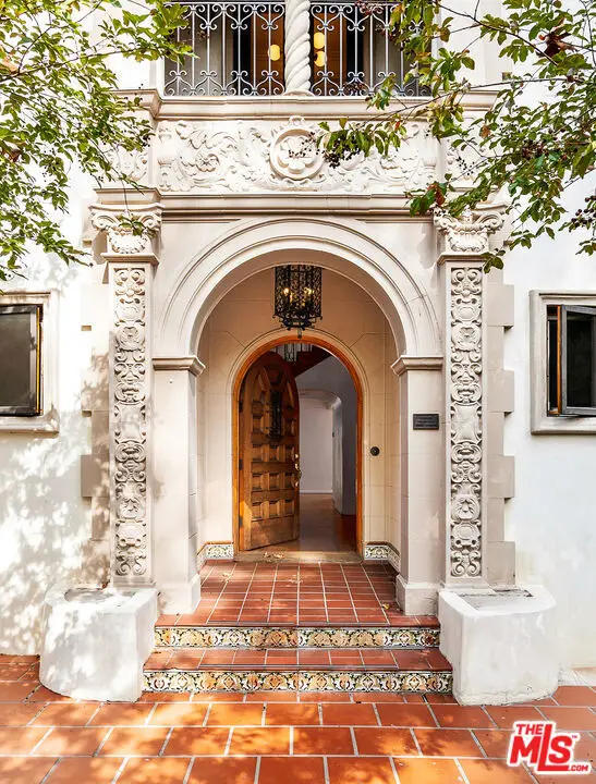 11159 La Maida Street, North Hollywood, CA 91601 - #2