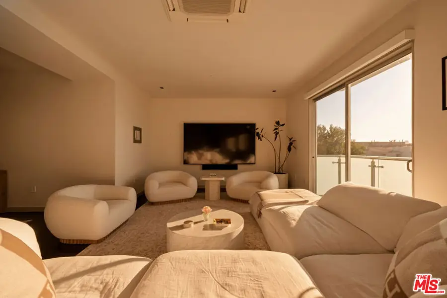 928 N Croft Avenue #304, Los Angeles, CA 90069 - Image #3