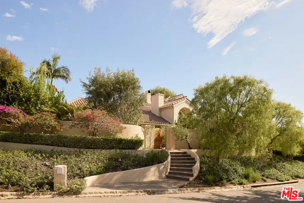 1300 Monaco Drive, Pacific Palisades, CA 90272 - Image #1