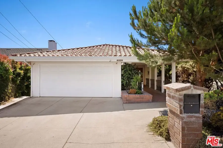 28049 Lobrook Drive, Rancho Palos Verdes, CA 90275 - #2