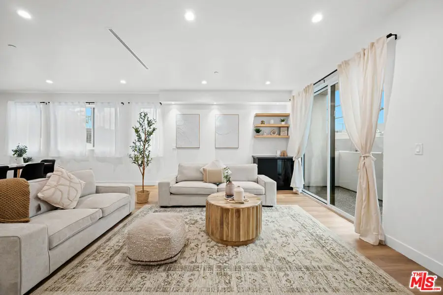 835 N Mccadden Place, Los Angeles, CA 90038 - Image #2