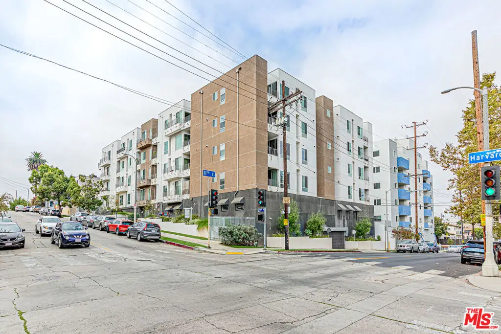 1101 S Harvard Boulevard #303, Los Angeles, CA 90006 - Image #1