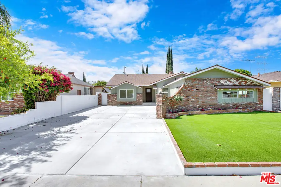 18800 Cohasset Street, Reseda, CA 91335 - Image #2