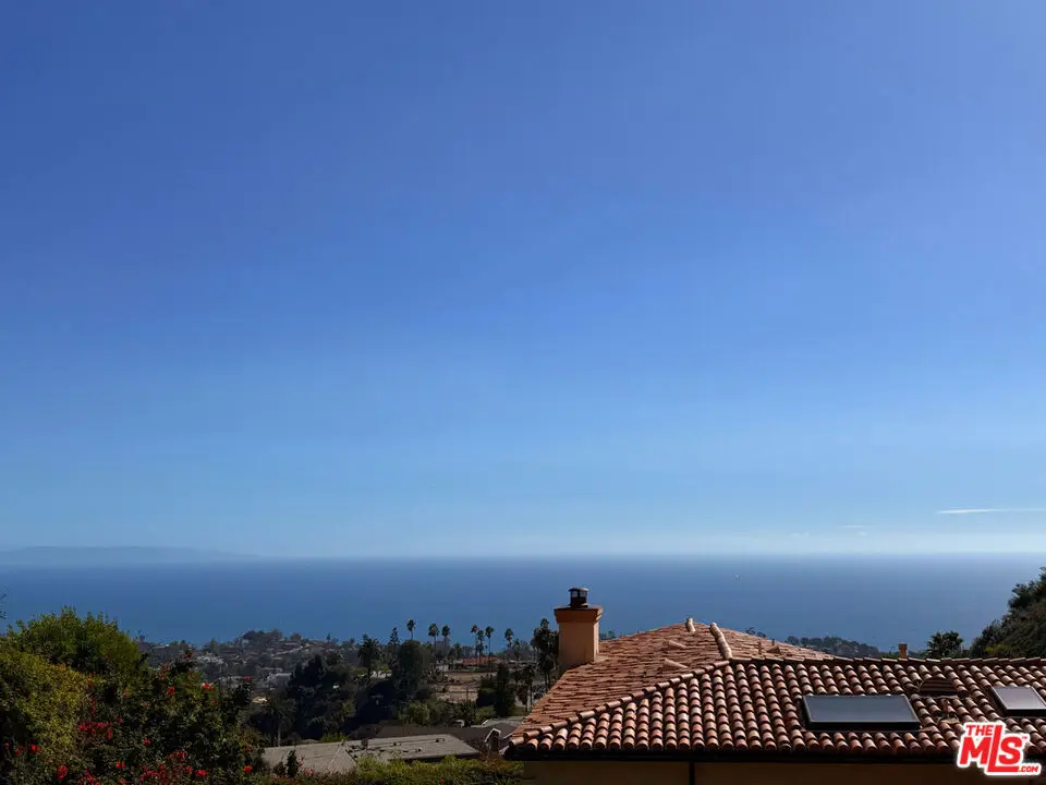 1046 Enchanted Way, Pacific Palisades, CA 90272 - Image #1