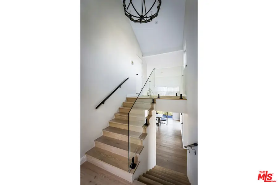 3589 Multiview Drive, Los Angeles, CA 90068 - Image #3