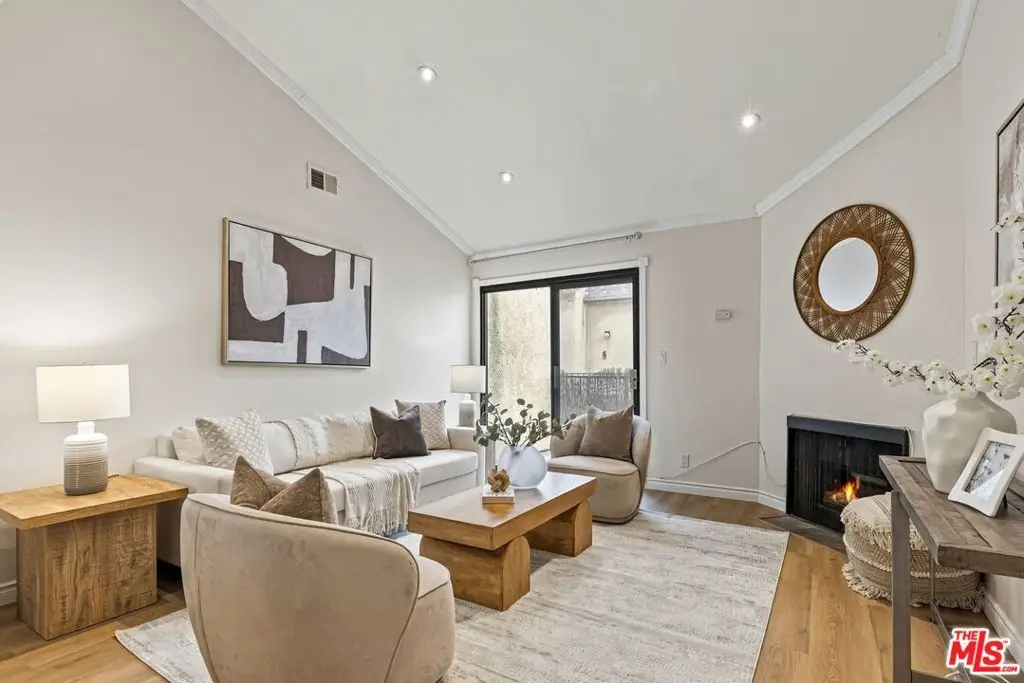 620 W Hyde Park Boulevard #313, Inglewood, CA 90302 - Image #1