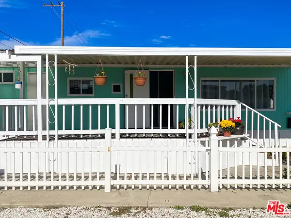 4865 Holly Avenue, Long Beach, CA 90805