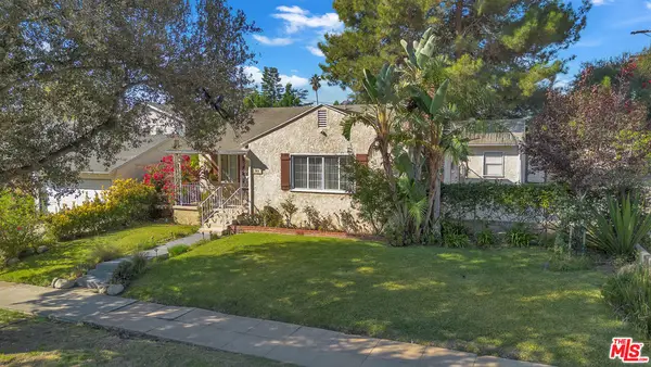 951 N Allen Avenue, Pasadena, CA 91104