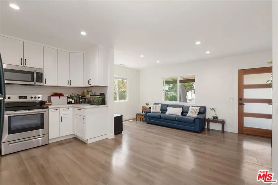 10648 Franlie Drive, Sunland, CA 91040 - Image #2