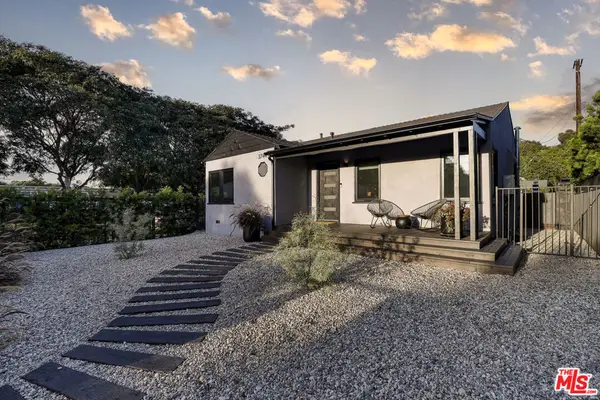 3744 Redwood Avenue, Los Angeles, CA 90066