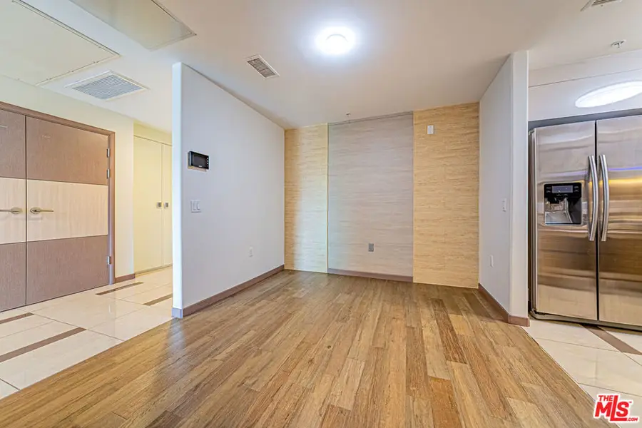 903 S New Hampshire Avenue #303, Los Angeles, CA 90006 - Image #3