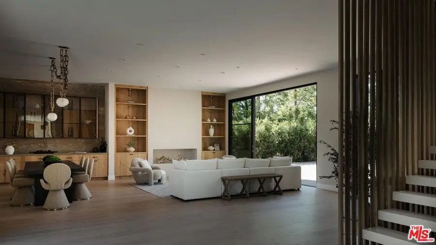 23346 Collins Street, Woodland Hills, CA 91367 - Image #3