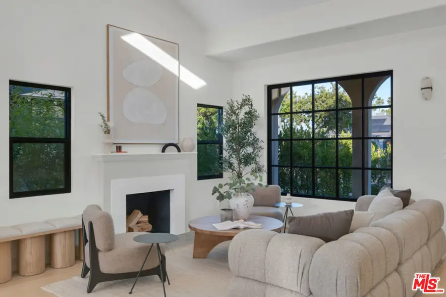 3617 Hillcrest Drive, Los Angeles, CA 90016 - Image #3