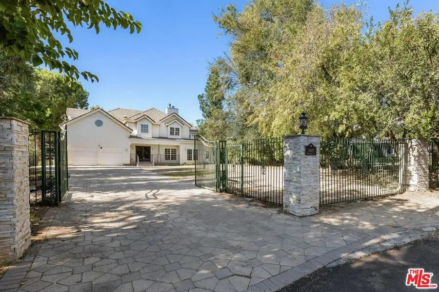 11577 Newcastle Avenue, Granada Hills, CA 91344 - Image #2