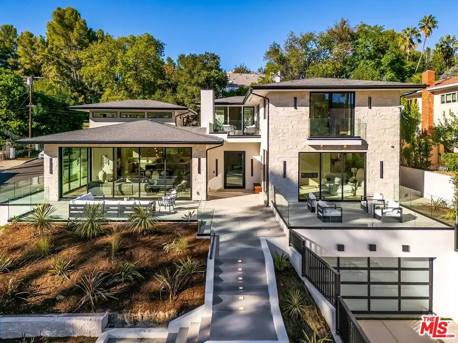 16879 Mooncrest Drive, Encino, CA 91436 - #2