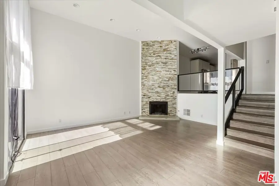 5307 Wilkinson Avenue #10, Valley Village, CA 91607 - Image #2