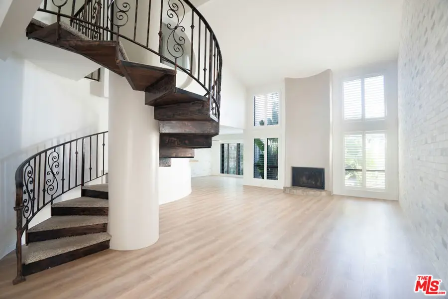 Address Withheld By Seller, Thousand Oaks, CA 91360 - Image #2