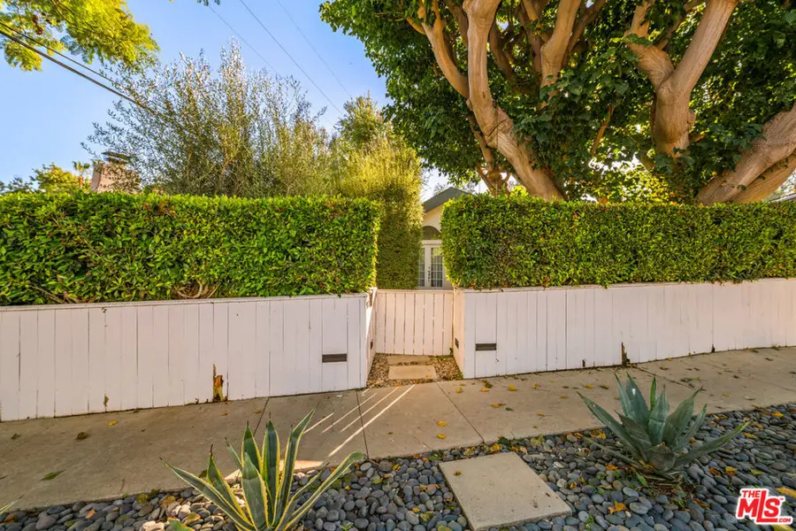 967 Wellesley Avenue, Los Angeles, CA 90049 - Image #2