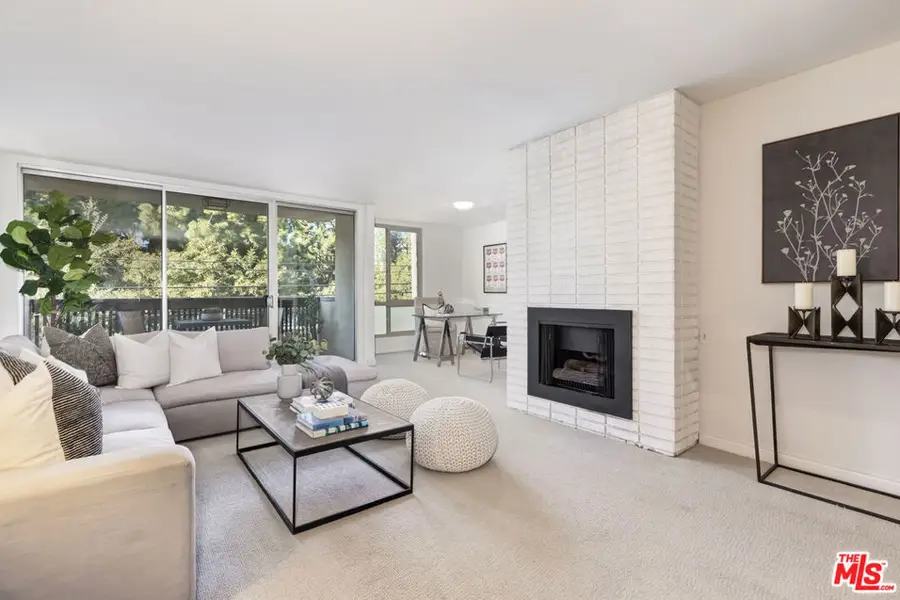 809 S Bundy Drive #214, Los Angeles, CA 90049 - #3