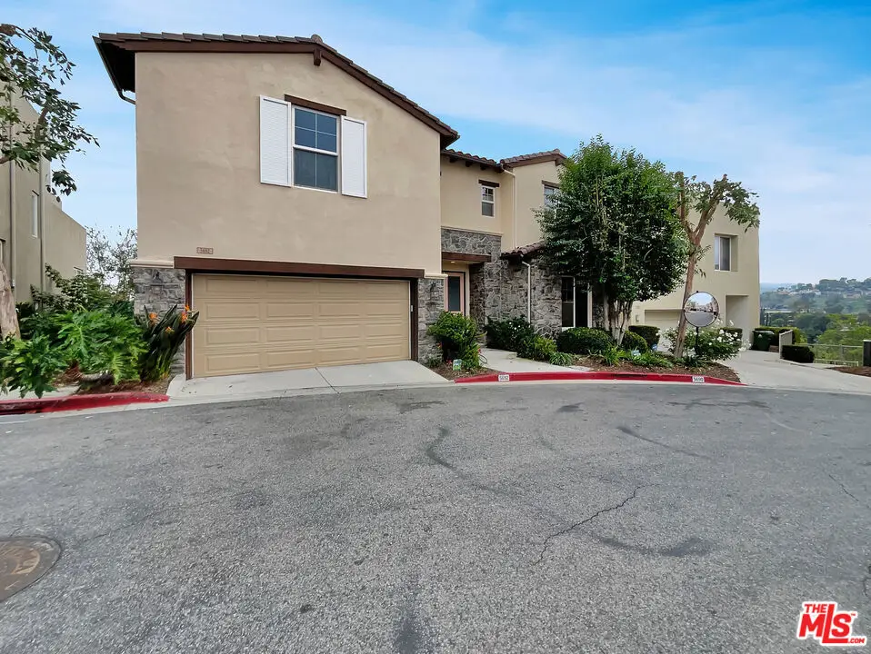 5692 Como Circle #34, Woodland Hills, CA 91367 - Image #1