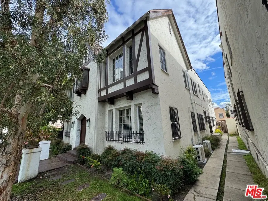 726 S Dunsmuir Avenue, Los Angeles, CA 90036 - Image #3
