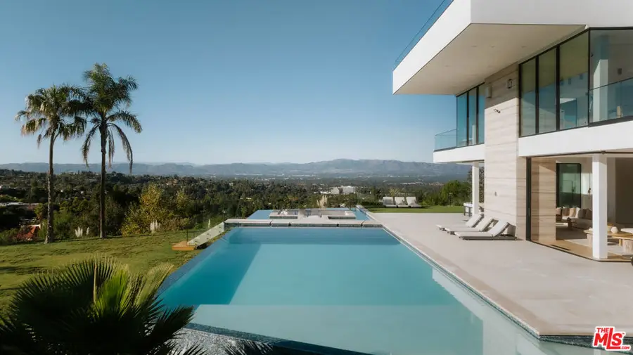 16187 Royal Oak Road, Encino, CA 91436 - #3