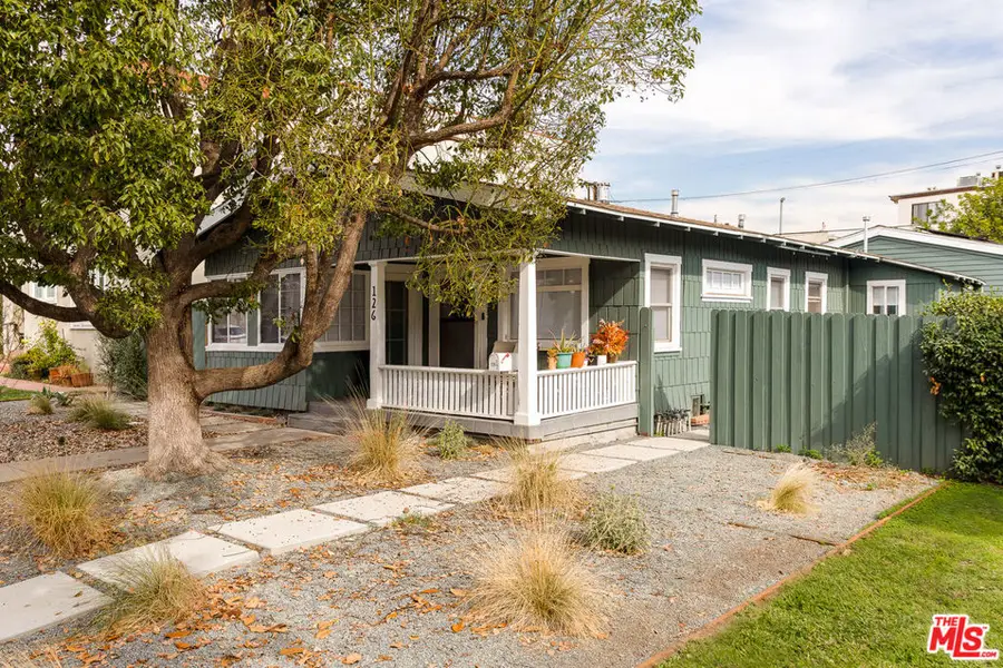 126 Franklin Court, Glendale, CA 91205 - Image #3