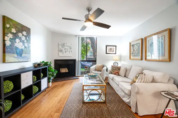 11743 Darlington Avenue #1, Los Angeles, CA 90049