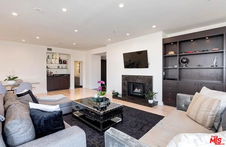 10430 Wilshire Boulevard #803, Los Angeles, CA 90024 - Image #2