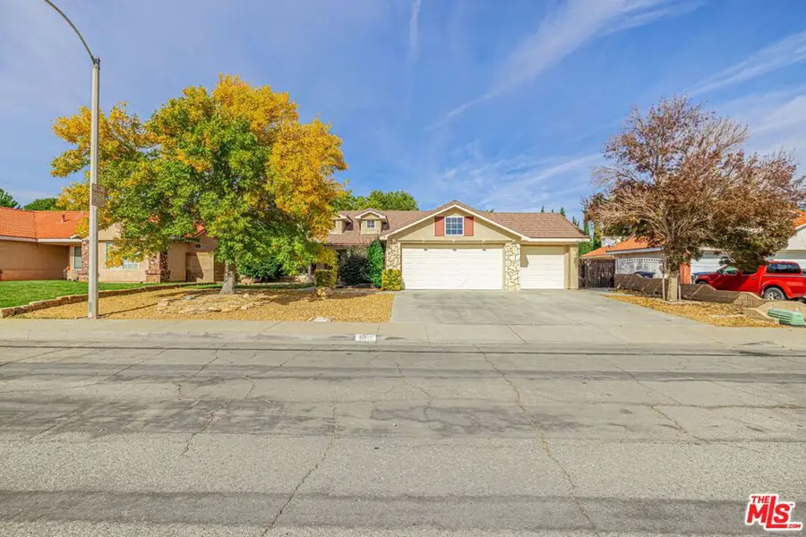 5811 Corinthian Place, Lancaster, CA 93536 - Image #2