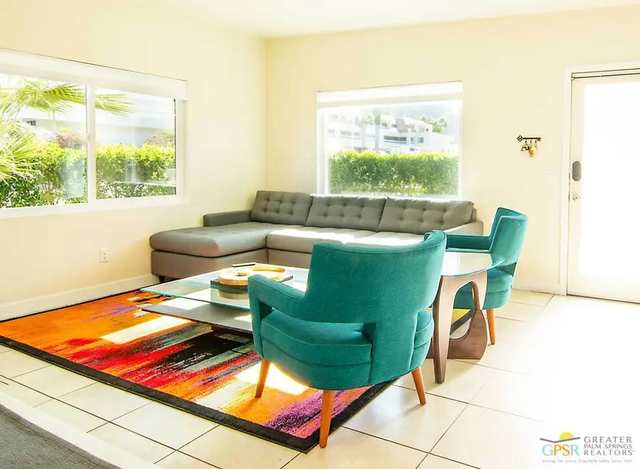 594 S Calle Encilia, Palm Springs, CA 92264 - #3