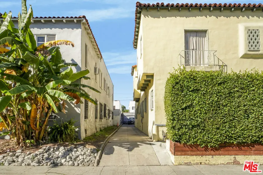 325 N Stanley Avenue, Los Angeles, CA 90036 - Image #2