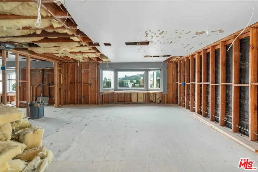 1614 Viewmont Drive, Los Angeles, CA 90069 - Image #3