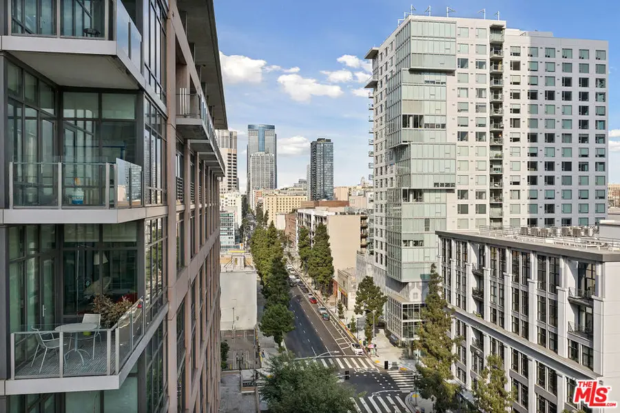 1111 S Grand Avenue #1111, Los Angeles, CA 90015 - #2