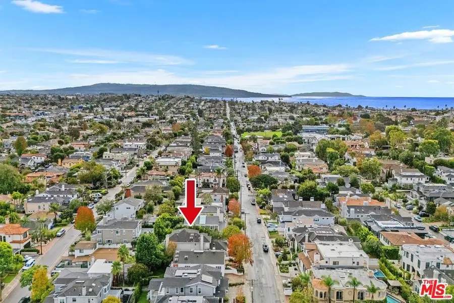 2200 N Poinsettia Avenue, Manhattan Beach, CA 90266 - Image #3