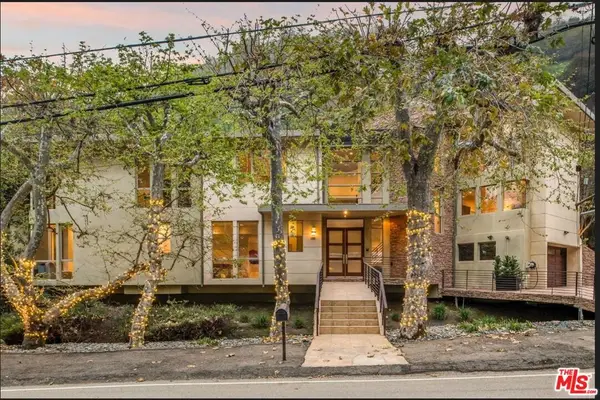 3685 Mandeville Canyon Road, Los Angeles, CA 90049