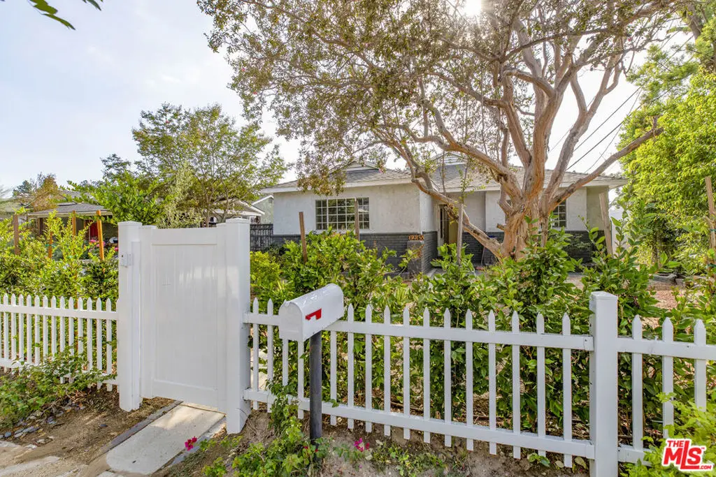 1235 N Catalina Street, Burbank, CA 91505 - Image #1