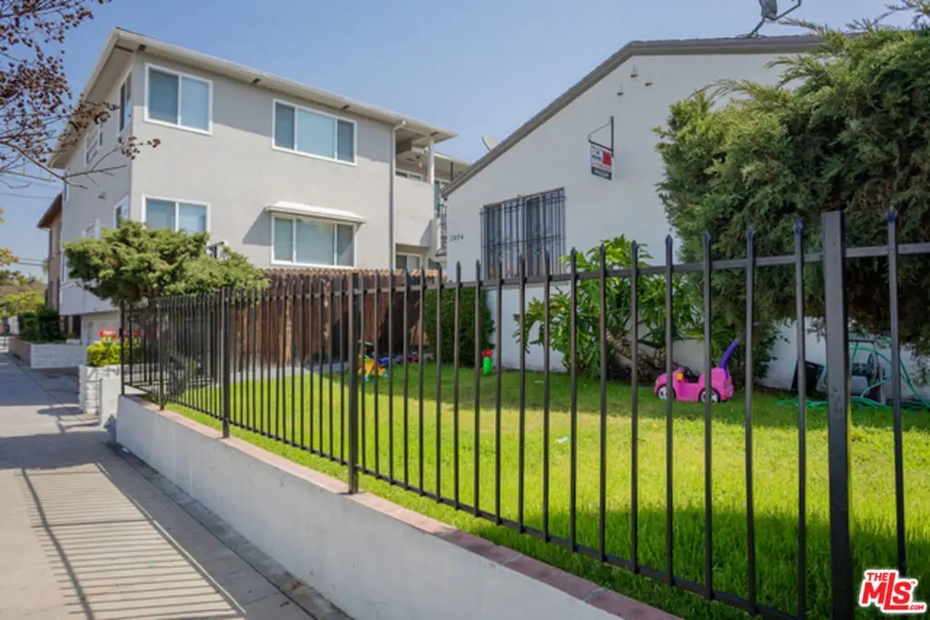 1974 Henderson Avenue, Long Beach, CA 90806 - #1