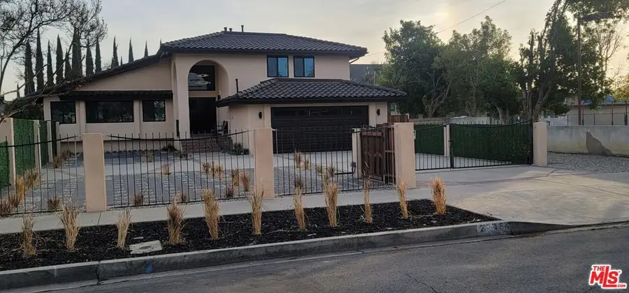 20456 W Strathern Street, Winnetka, CA 91306 - Image #3