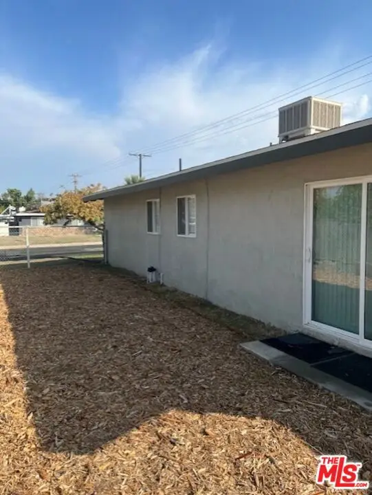 1909 Albany St, Delano, CA 93215 - #3