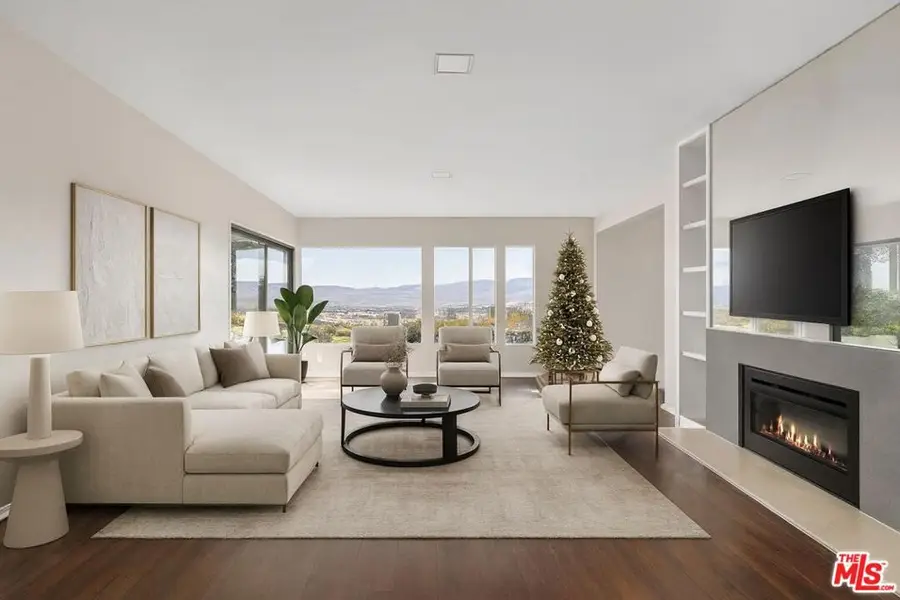 3118 Goodview Trail, Los Angeles, CA 90068 - Image #2