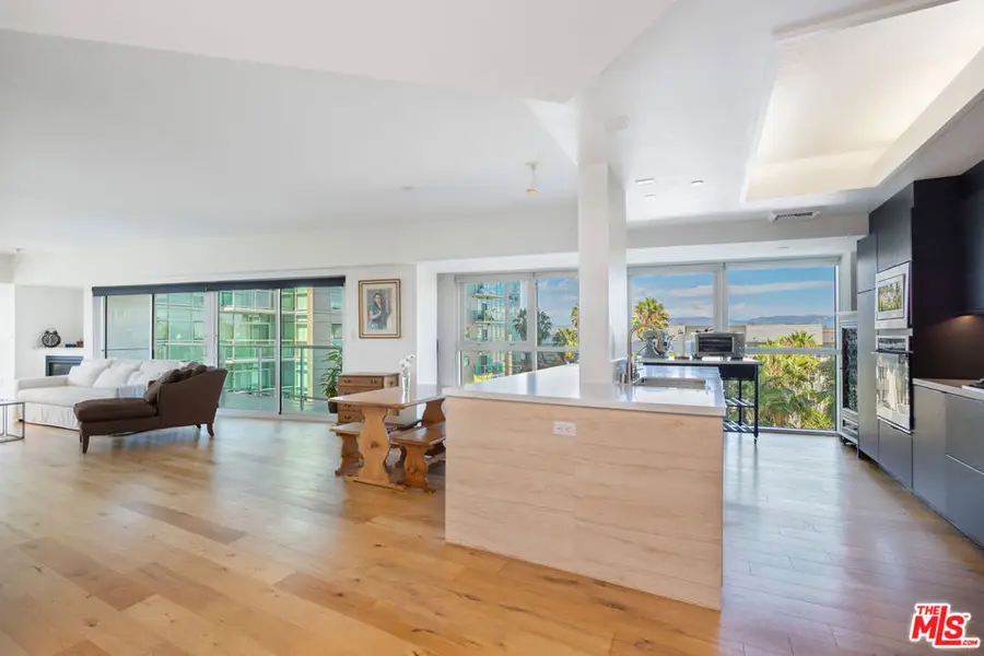 13600 Marina Pointe Drive #602, Marina Del Rey, CA 90292 - #2