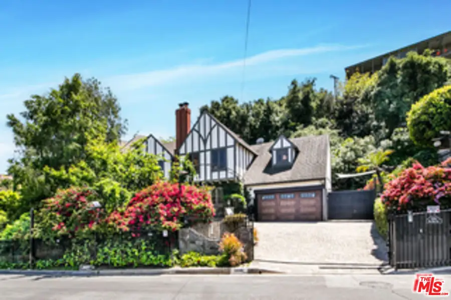 3336 Wrightwood Drive, Studio City, CA 91604 - Image #2