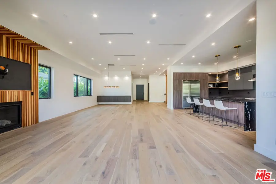 3932 Glencoe Avenue, Venice, CA 90291 - Image #3