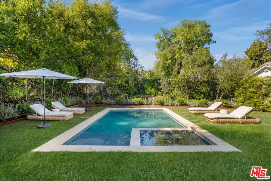 14664 Valley Vista Boulevard, Sherman Oaks, CA 91403 - Image #2