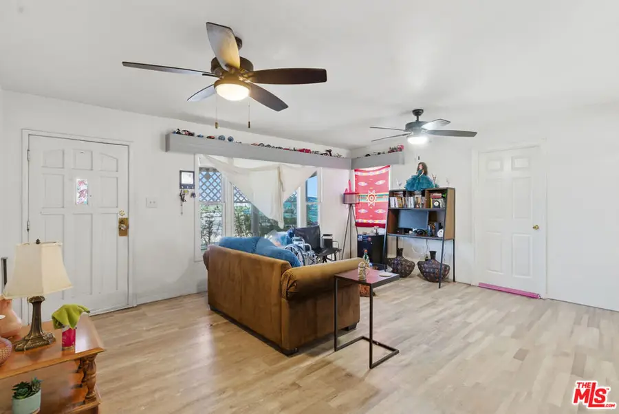 1700 Airport Drive, Bakersfield, CA 93308 - #3