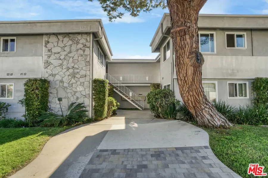 18216 Kingsdale Avenue, Redondo Beach, CA 90278 - Image #2