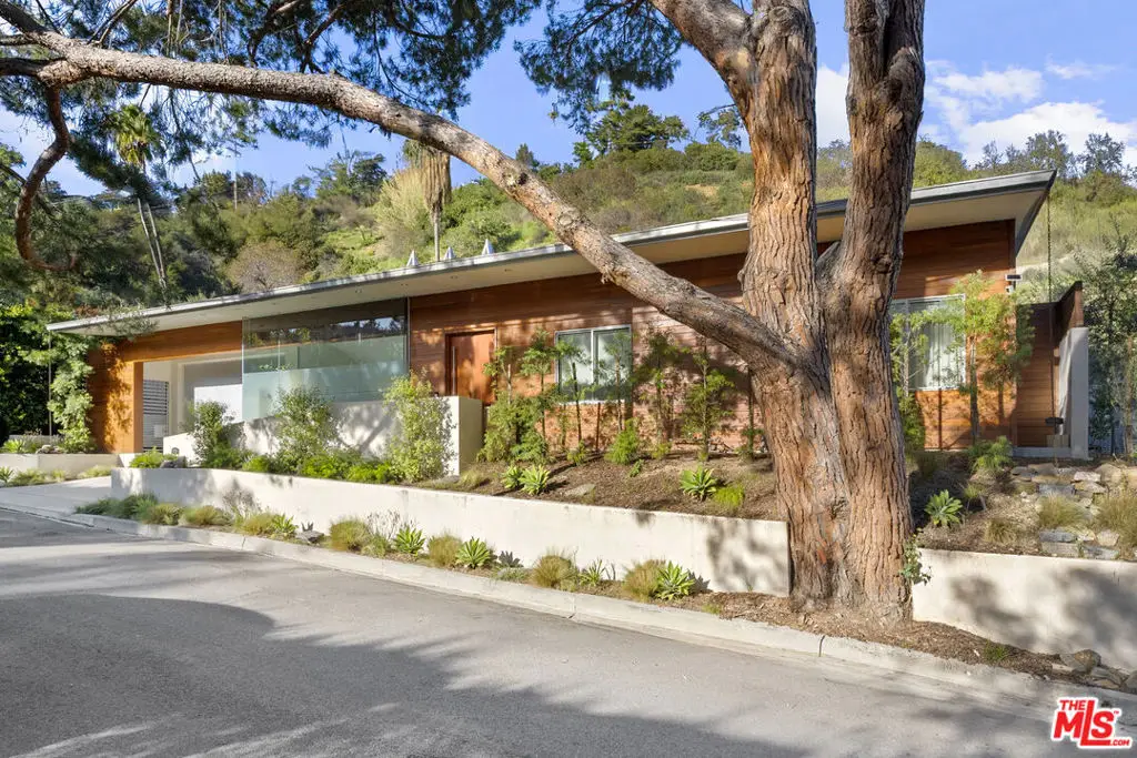 8137 Amor Road, Los Angeles, CA 90046 - Image #1